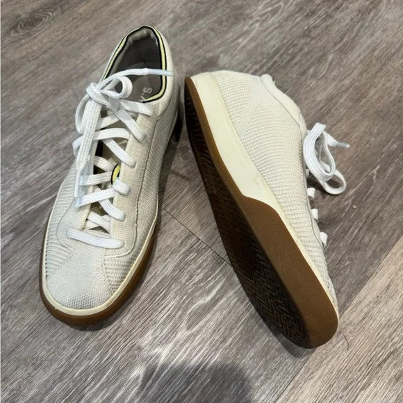 Rothy's The Lace Up sneakers in a cream/vanilla color with gum outsoles - Picture 1 of 12